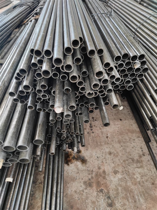 黄龙小口径精密无缝钢管